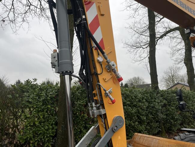 2015 Liebherr A914-Li VK7832 | Graafmachine | Mobiele graafmachine