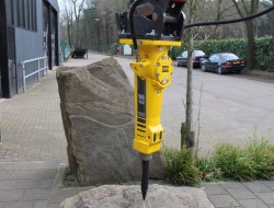 1 Atlas Copco / Epiroc SB152 ADV337 | Aanbouwdelen | Sloophamer