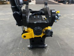 1 Engcon EC204 Tiltrotator CW05-CW05 SS0 (afneembaar) VV1207 | Aanbouwdelen | Draaikantelstuk