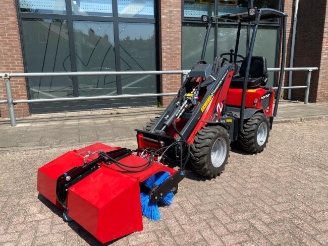 1 M-Sweep MSV 400 105cm Veegmachine VK8500 | Aanbouwdelen | Veegmachine / Borstel