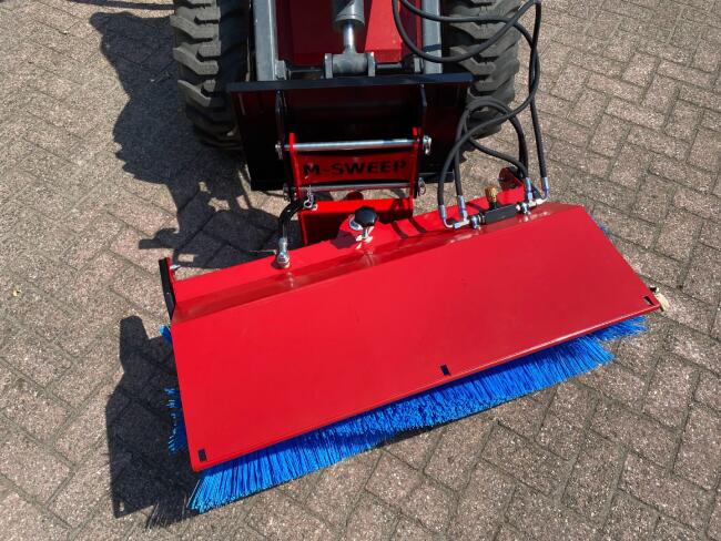 1 M-Sweep MSV 400 105cm Veegmachine VK8500 | Aanbouwdelen | Veegmachine / Borstel