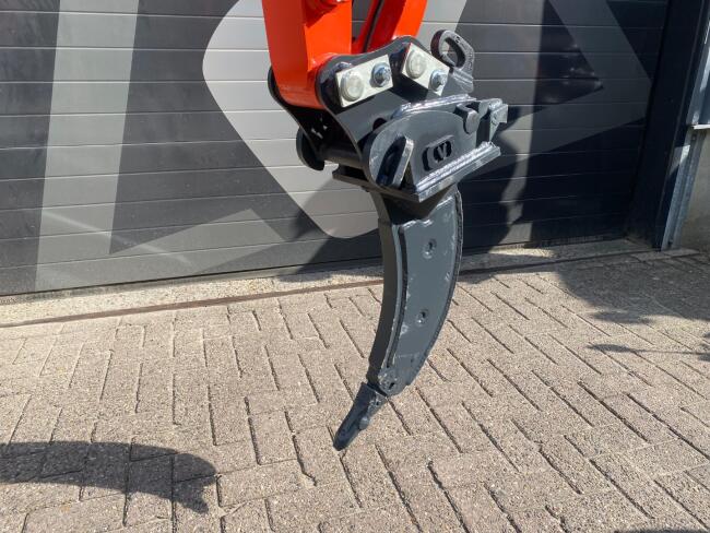 2025 VM Ripper Heavy-Duty CW05 60cm ADV1045 | Aanbouwdelen | Wortelmes / Ripper