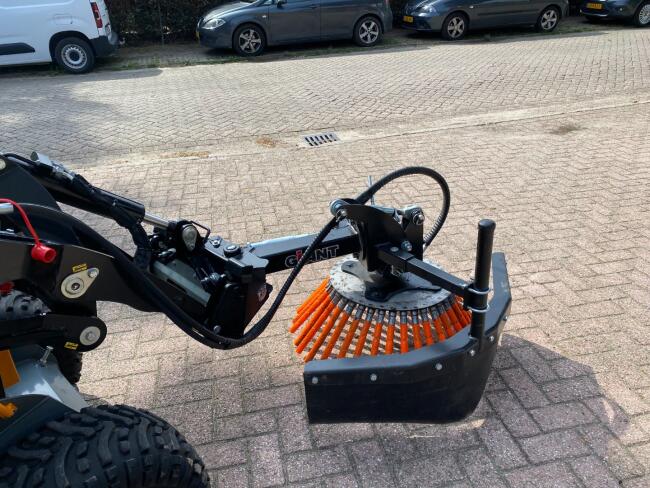 2025 Giant Onkruidborstel Compact tbv SKID / G1200 ADV1086 | Aanbouwdelen | Onkruidborstel