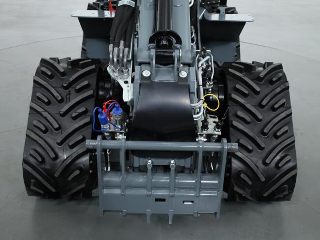 2026 Giant G2700 TELE HD+ TRACKS ADV1130 | Wiellader | Mini Shovel