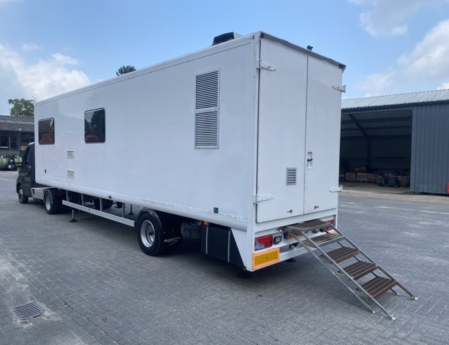 2001 Doornwaard DT7000 Gesloten BE Oplegger Commando Airco + Generator (ex-politie) VT510 | Transport | Opleggers