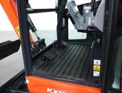 1 Kubota KX019-4 Hi-Spec ADV1133 | Graafmachine | Minigraver