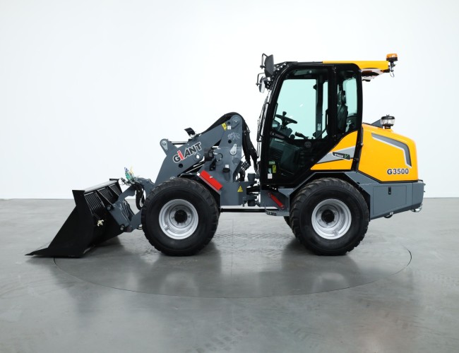 2025 Giant G3500 (Cabine) VK9654 | Wiellader | Mini Shovel