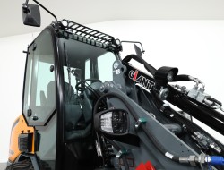 2023 Giant G2700 HD+ (Cabine) VV1423 | Wiellader | Mini Shovel