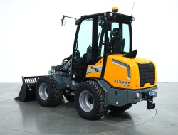 2025 Giant G2700 X-tra HD+ (Cabine) VK9748 | Wiellader | Mini Shovel