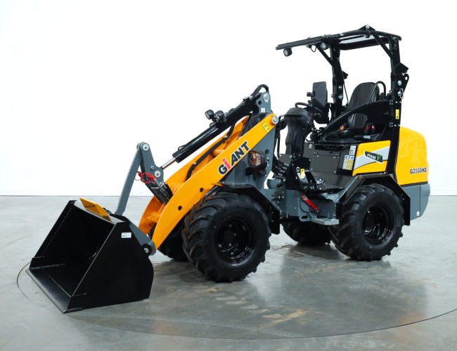 2025 Giant G2500 HD VK9860 | Wiellader | Mini Shovel