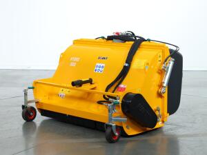 1 Giant Klepelmaaier 160cm met hydr opvangbak (50-60ltr)