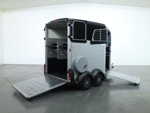 2025 Ifor Williams HBX506 2 paards trailer - Voorlosser RH (zwart)