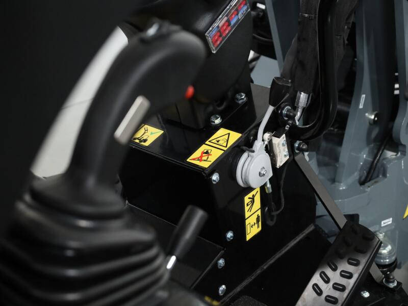 2026 Giant G2500 X-tra HD ADV1291 | Wiellader | Mini Shovel