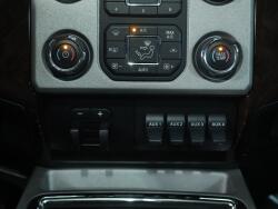 2015 Ford F250 Super Duty Platinum V8 6.2L Lariat Benzine VT809 | Transport | Auto's