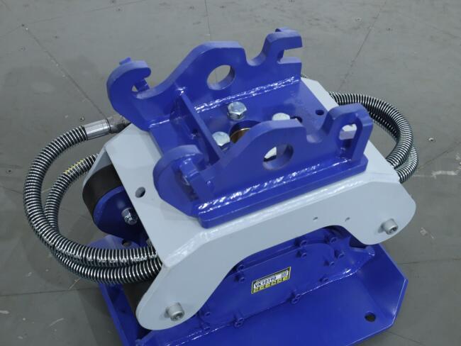 2025 Saes HST007 RM CW05 Trilblok Minigraver VK10190 | Aanbouwdelen | Trilblok