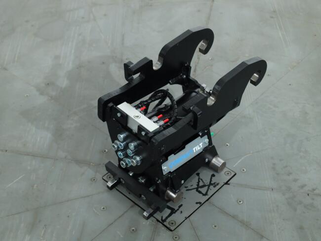 2026 Compacttilt CT3 Kantelstuk CW05 - CW05 Afneembaar ADV1299 | Aanbouwdelen | Kantelstuk