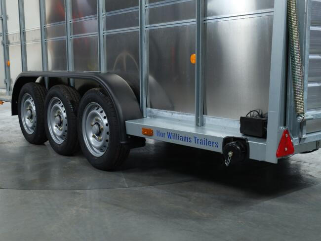 2026 Ifor Williams TA510 16x6 (497x178x182cm) Veetrailer 3-asser VT1020 | Aanhangwagen | Veetrailer
