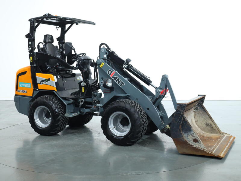 2025 Giant G2500 HD VV1514 | Wiellader | Mini Shovel