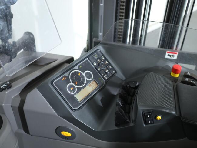 2022 Mitsubishi RB16N3H Reachtruck 10,8m VT1064 | Verreiker / Heftruck | Palletheftrucks