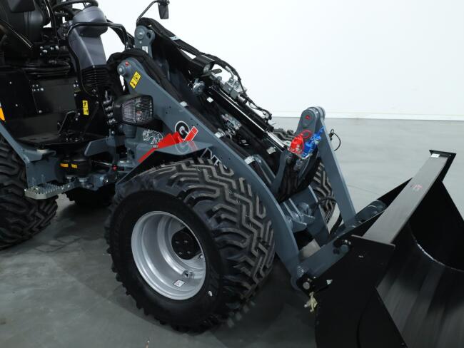 2026 Giant G2700 X-tra HD+ VV1521 | Wiellader | Mini Shovel