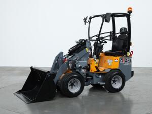 2026 Giant G1200 HD VK10927
