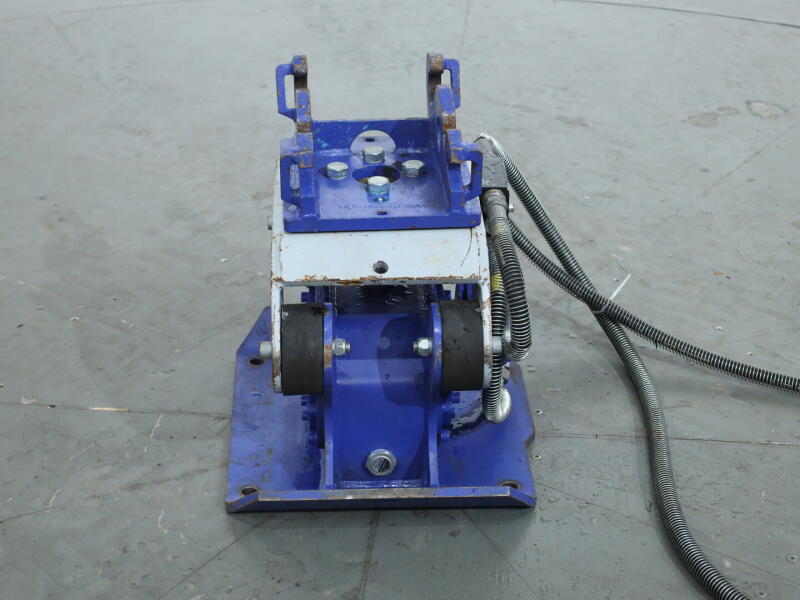2025 Saes HST007 RM CW05 Trilblok Minigraver VK11092 | Aanbouwdelen | Trilblok