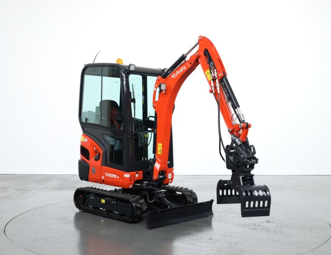 1 Kubota KX019-4 Hi-Spec ADV17 | Graafmachine | Minigraver