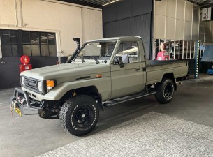 1996 Toyota Landcruiser HZJ 75 4.2 Heavy Duty Pick Up VK6949